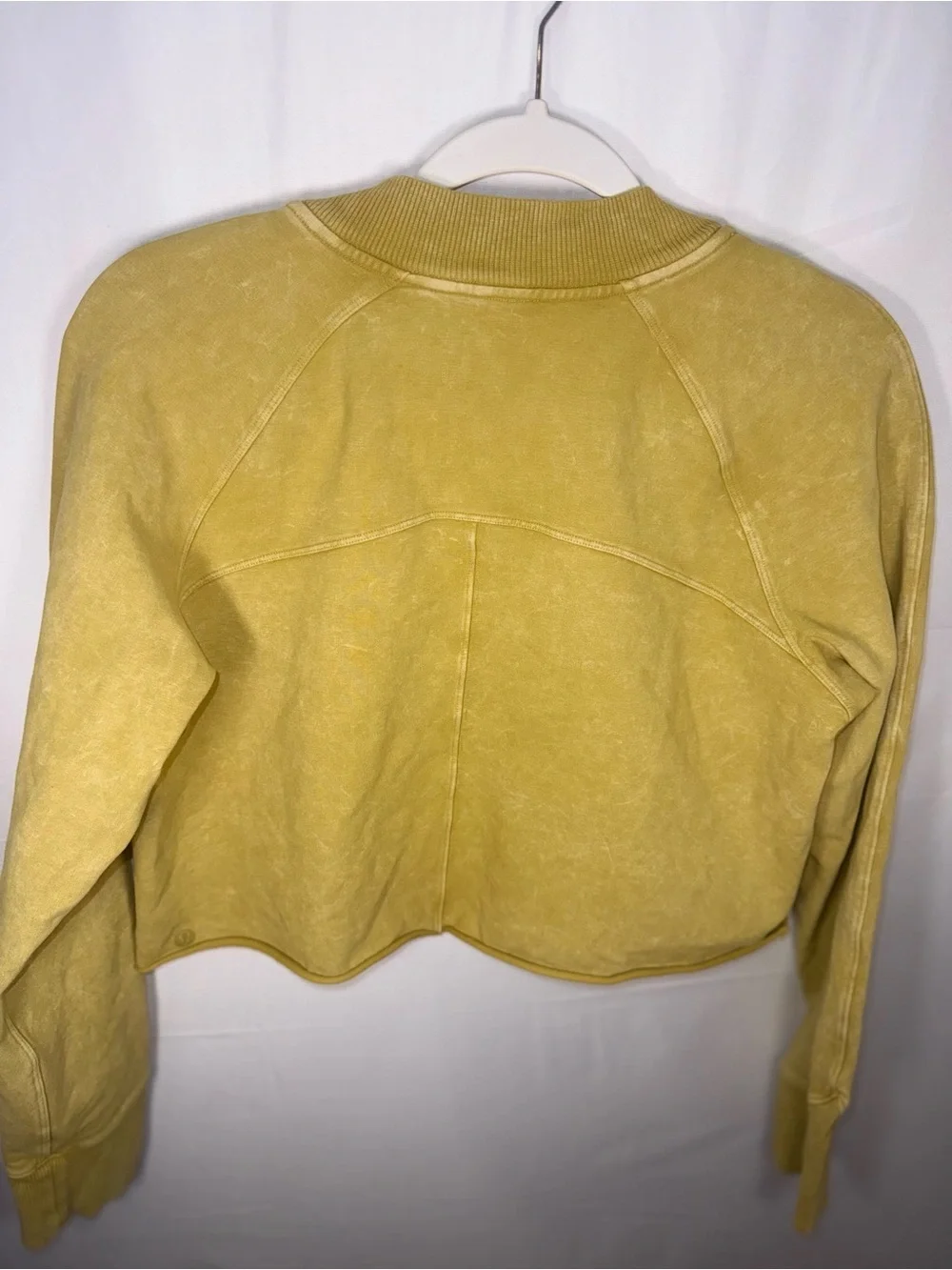 Lululemon Women Cropped Washed Yellow Sweatshirt Pullover Top  Women's Size 6 /S